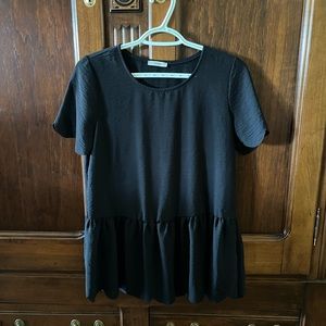 Jodifl Scalloped Edge Top